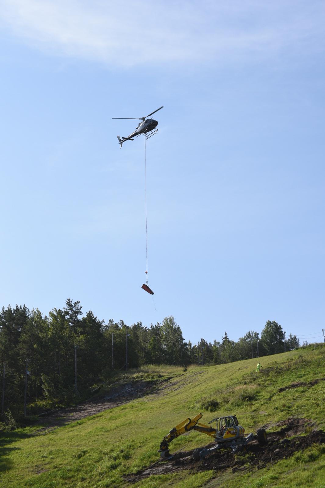 Schaktmassor, Helikopter